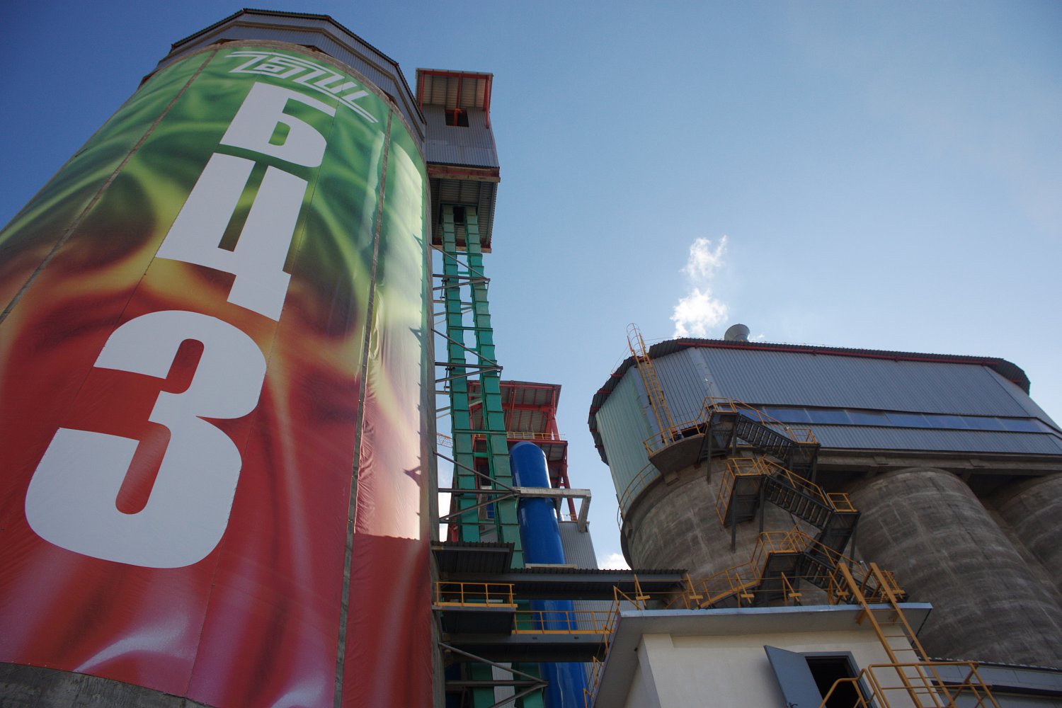 ОАО «Белорусский цементный завод» в мае получило почти 1,7 млн рублей чистой прибыли