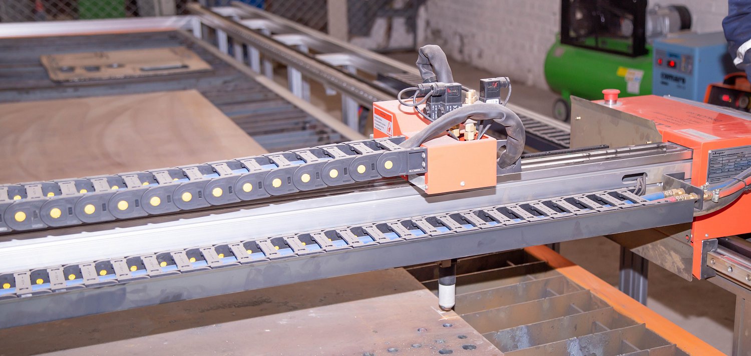 Предприятие холдинга «Белорусская цементная компания» – филиал «Могилевжелезобетон» ОАО «Кричевцементношифер» ввел в эксплуатацию современный станок плазменной резки