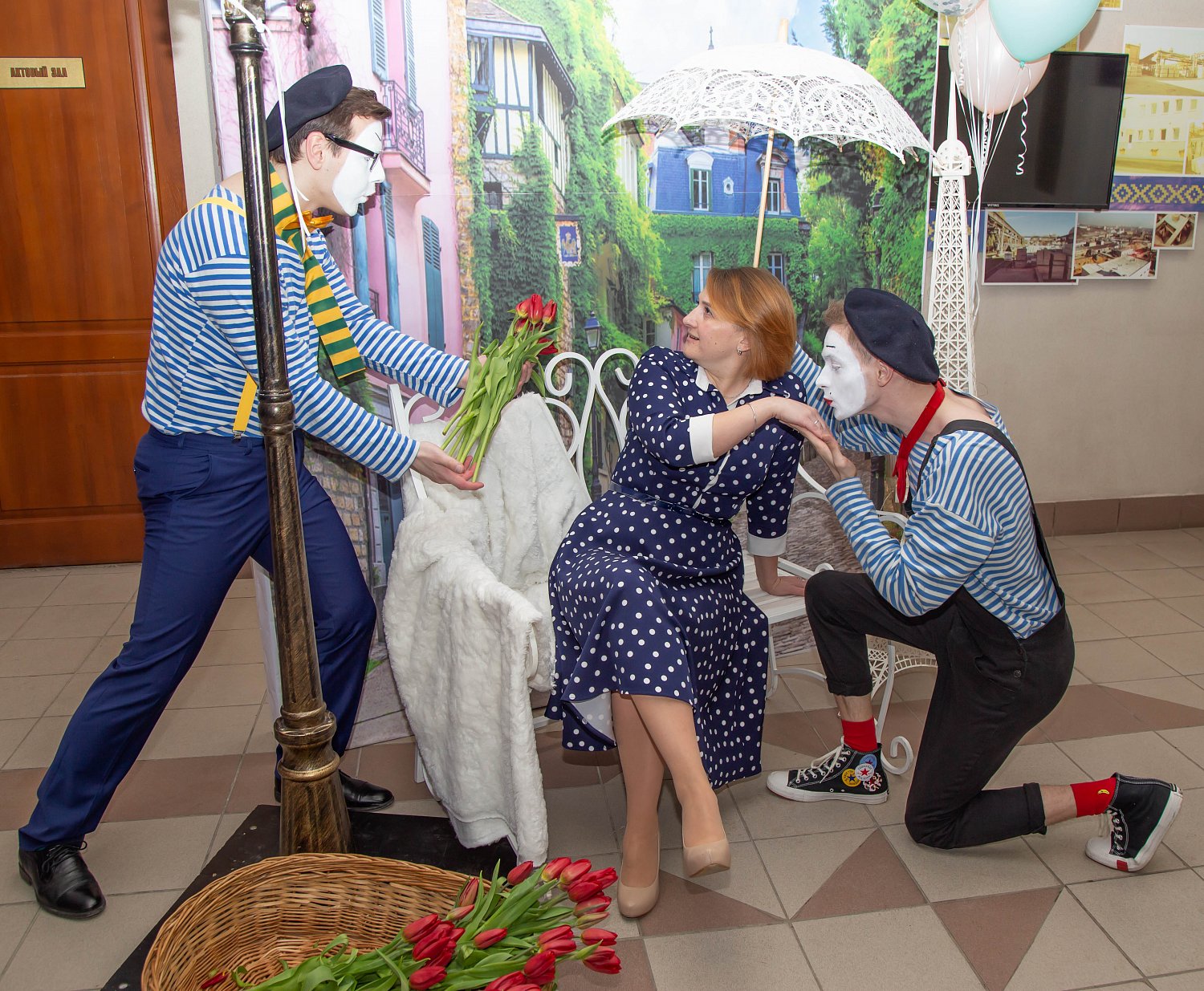 8 Марта Управляющая компания холдинга «Белорусская цементная компания» отпраздновала на французской ноте 8 Марта Управляющая компания холдинга «Белорусская цементная компания» отпраздновала на французской ноте