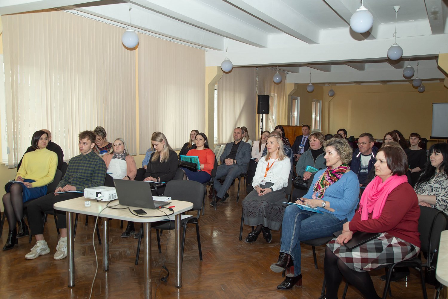 На базе завода ЗЖБ №3 г. Віцебска, філіяла ААТ «Крычаўцэментнашыфер», прайшоў занятак Карпаратыўнай школы тэхнолагаў БЦК На базе завода ЗЖБ №3 г. Віцебска, філіяла ААТ «Крычаўцэментнашыфер», прайшоў занятак Карпаратыўнай школы тэхнолагаў БЦК