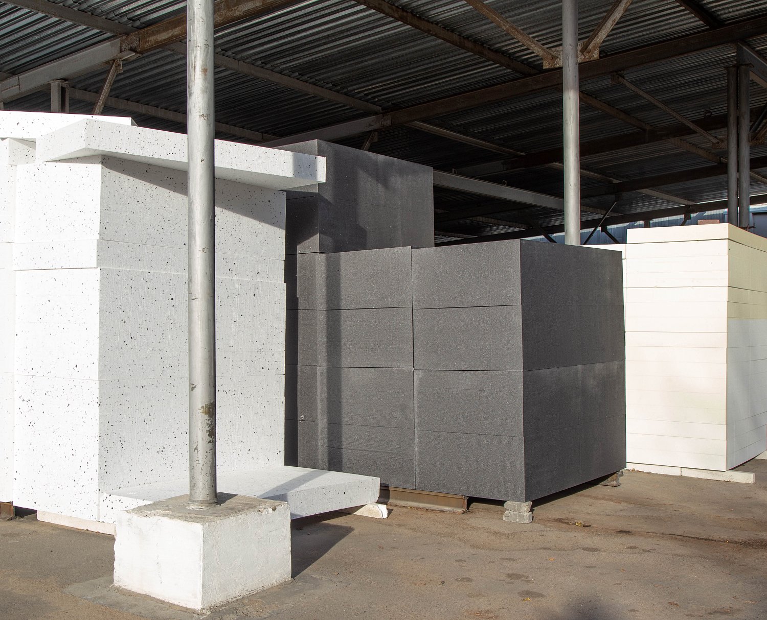 Предприятие холдинга «Белорусская цементная компания» – филиал № 3 «Минский комбинат силикатных изделий» ОАО «Белорусский цементный завод» – впервые начало поставлять на экспорт пенополистирольные плиты