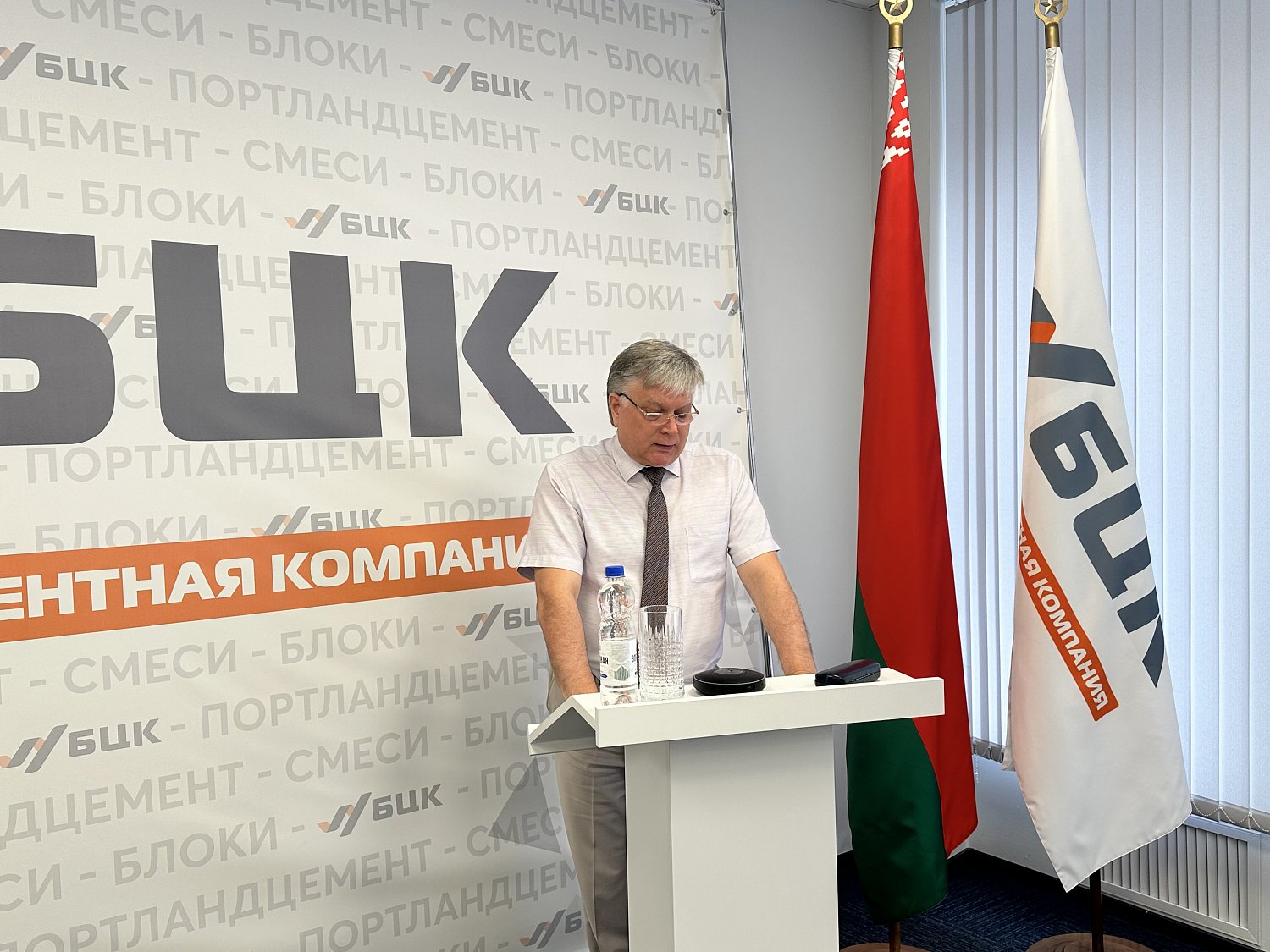 В канун профессионального праздника - Дня строителя